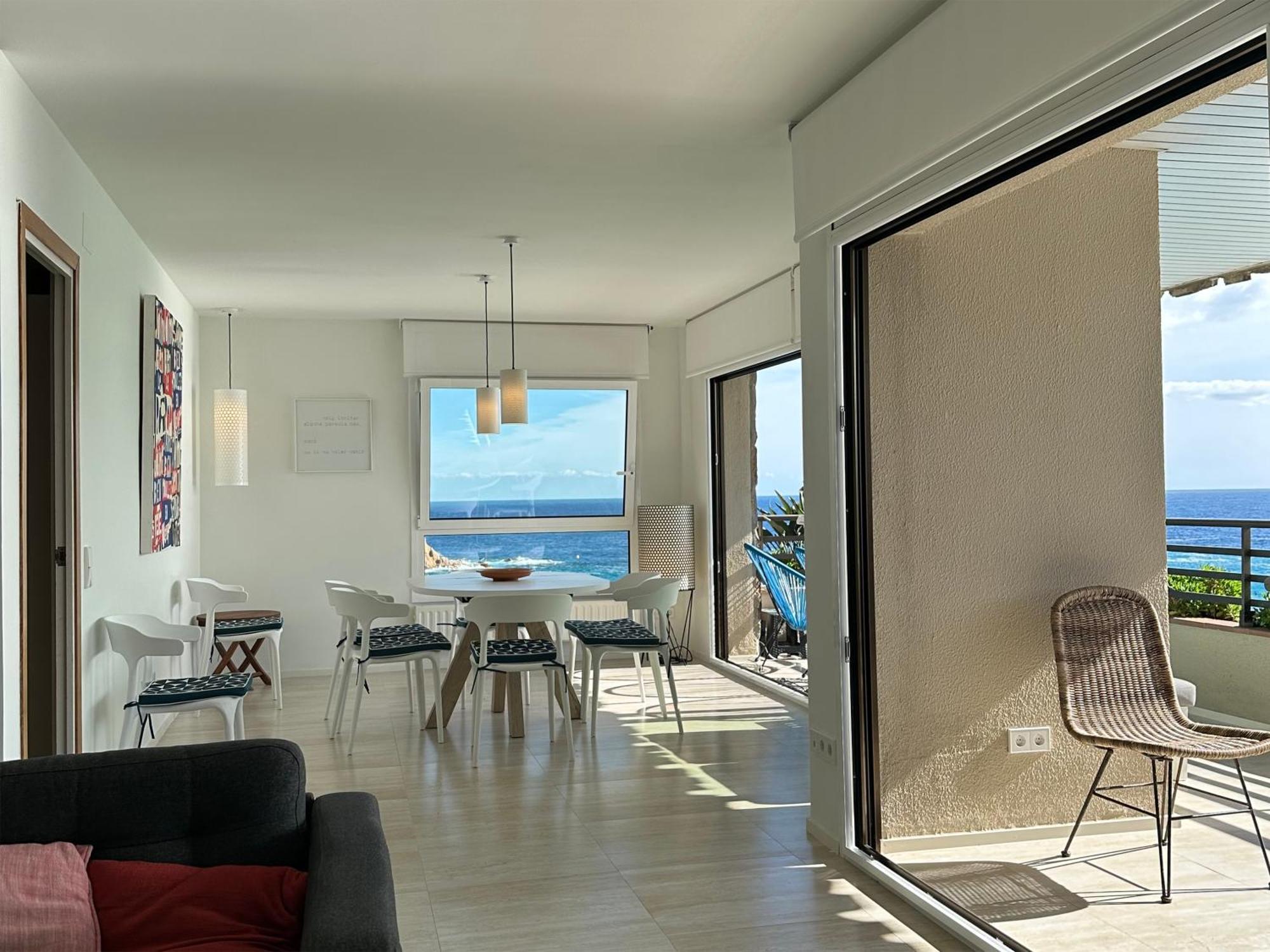Magnificent Apartment At The Sea Front Of Tossa De Mar Esterno foto