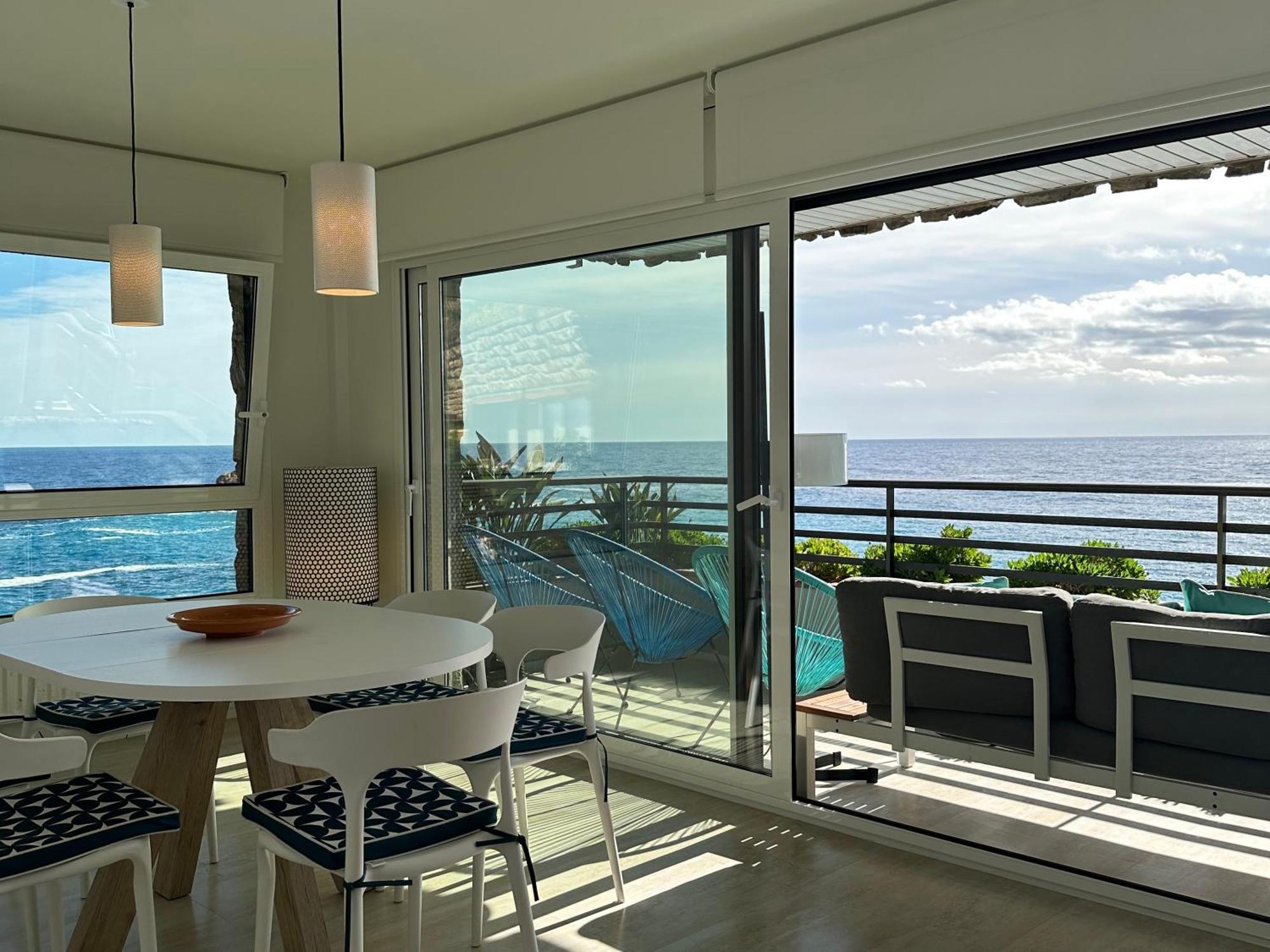 Magnificent Apartment At The Sea Front Of Tossa De Mar Esterno foto